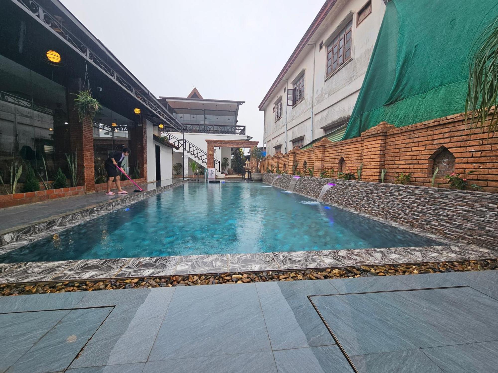 Win Hotel Vang Vieng Exterior foto